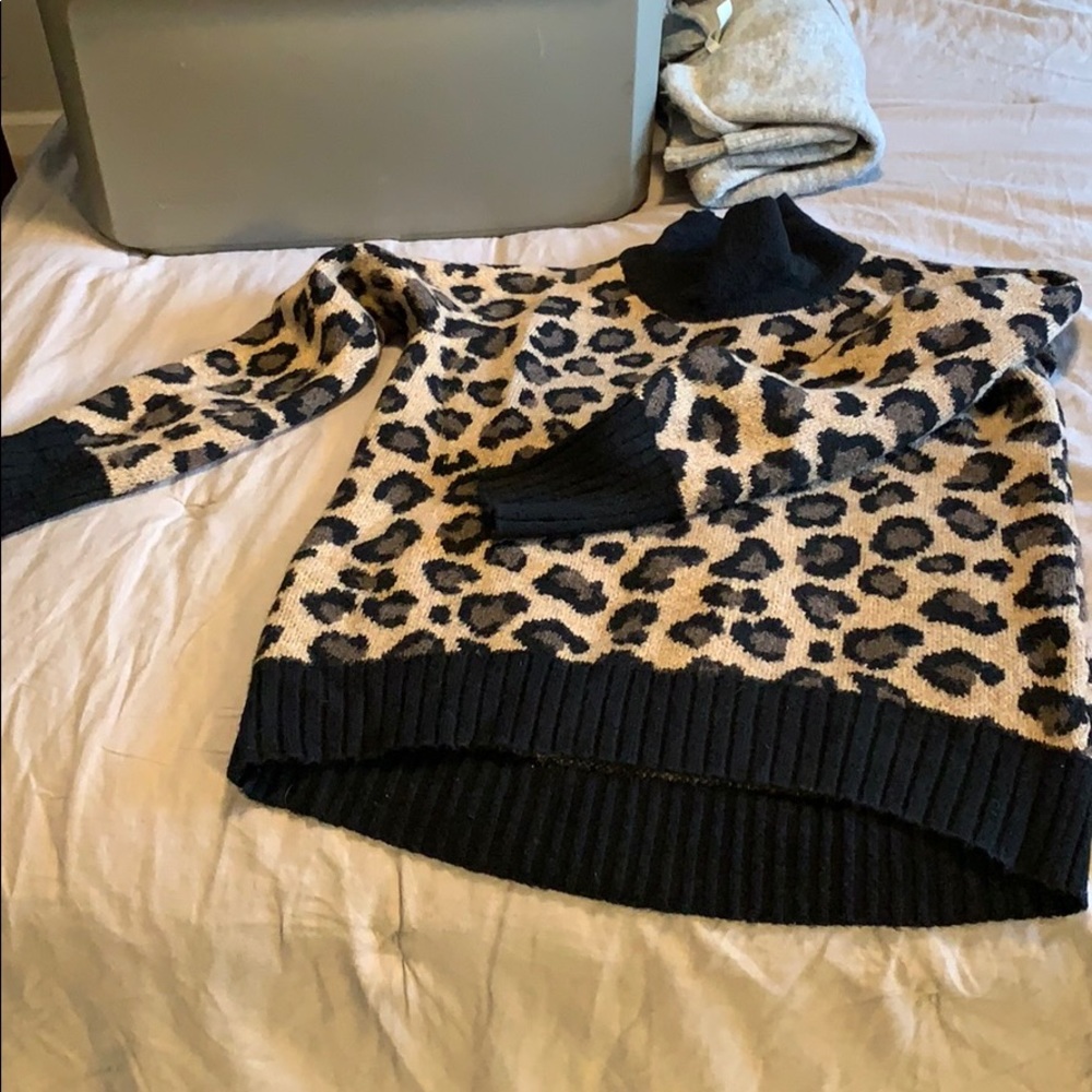 Leopard high neck sweater